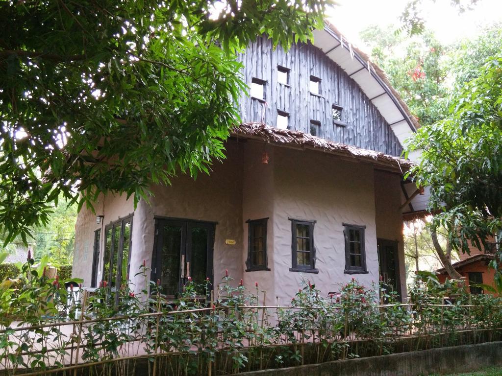 Baan Pong Tara Ξενοδοχείο Suan Phueng Εξωτερικό φωτογραφία