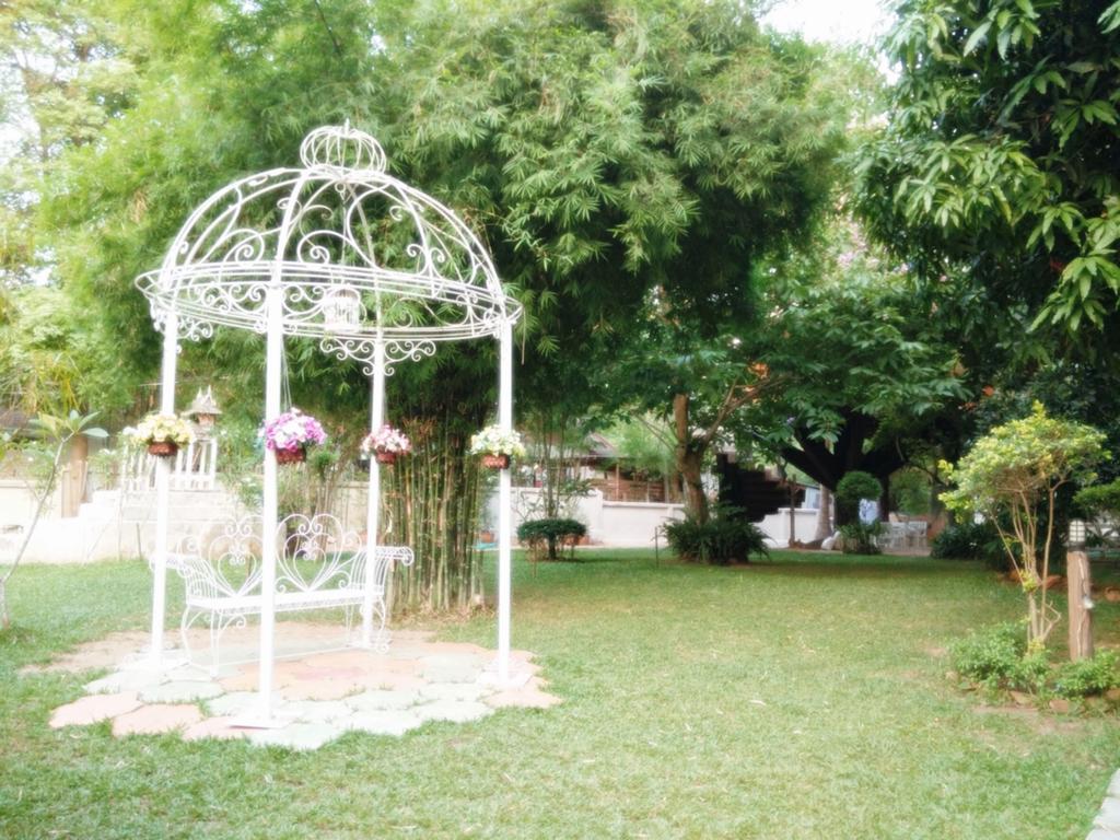 Baan Pong Tara Ξενοδοχείο Suan Phueng Εξωτερικό φωτογραφία